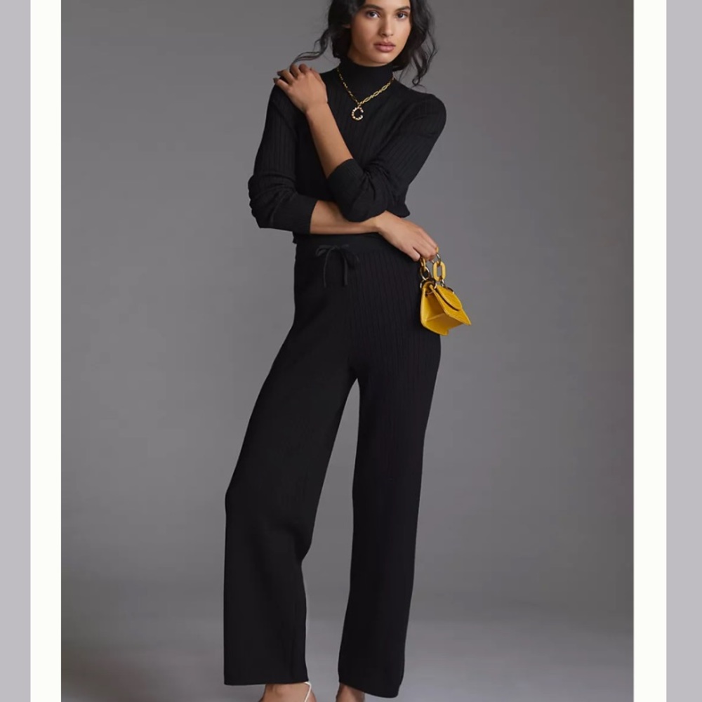 NWT ANTHROPOLOGIE Mock Neck Pant Set
Anthropologie SMALL